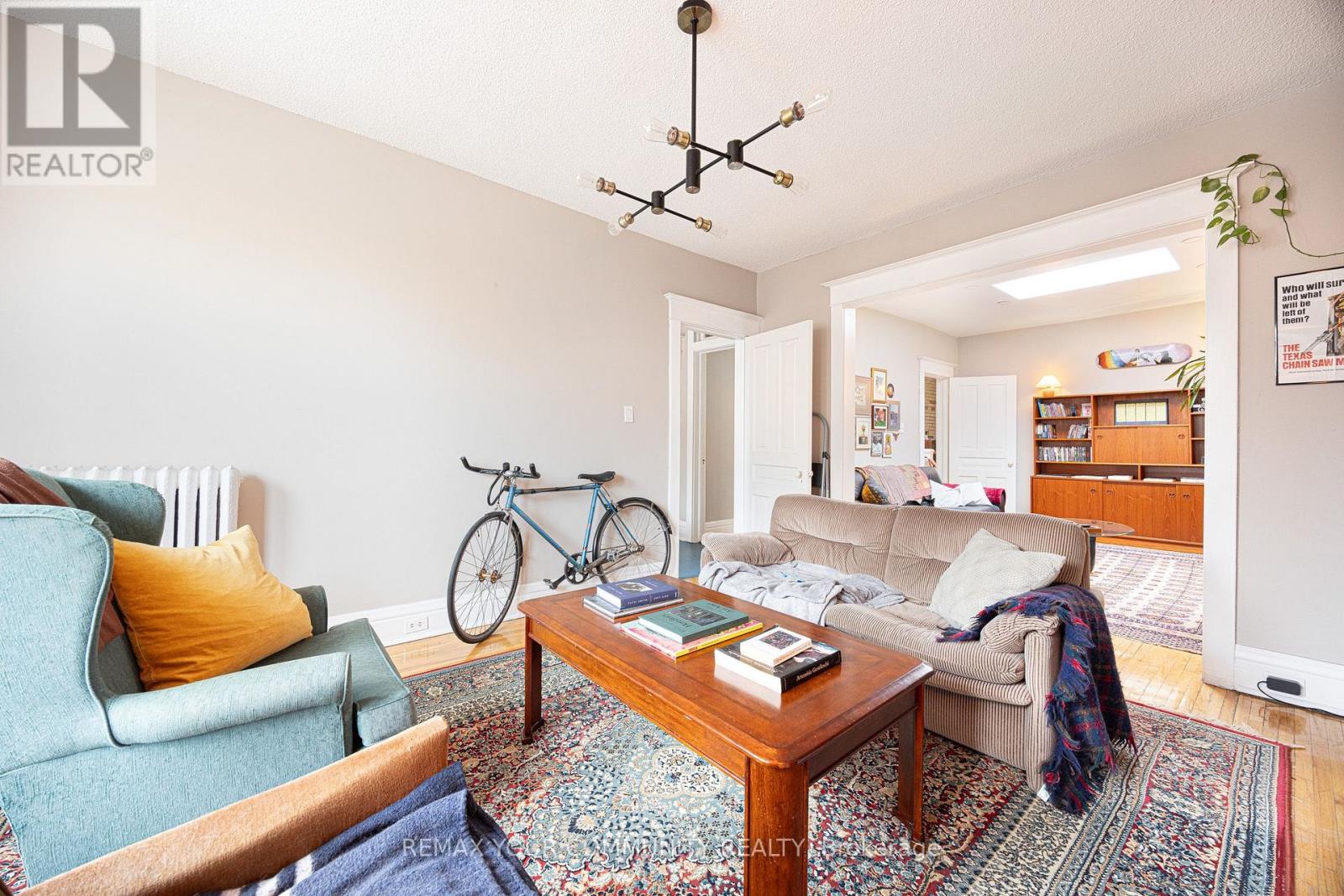 151 Roncesvalles Avenue, Toronto, Ontario  M6R 2L3 - Photo 5 - W14087314