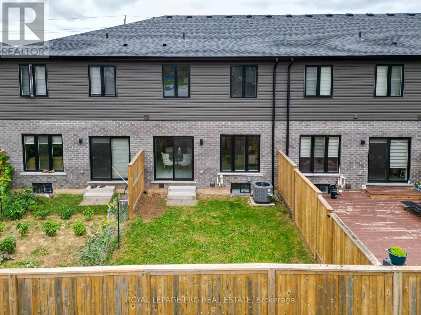 6631 Cropp Street, Niagara Falls, Ontario  L2E 0B9 - Photo 13 - X14087338