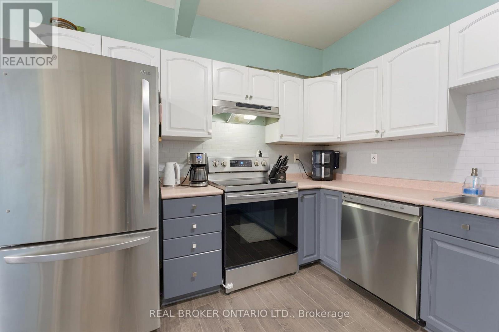 252 Dundas Street, Woodstock, Ontario  N4S 1B1 - Photo 7 - X14087484
