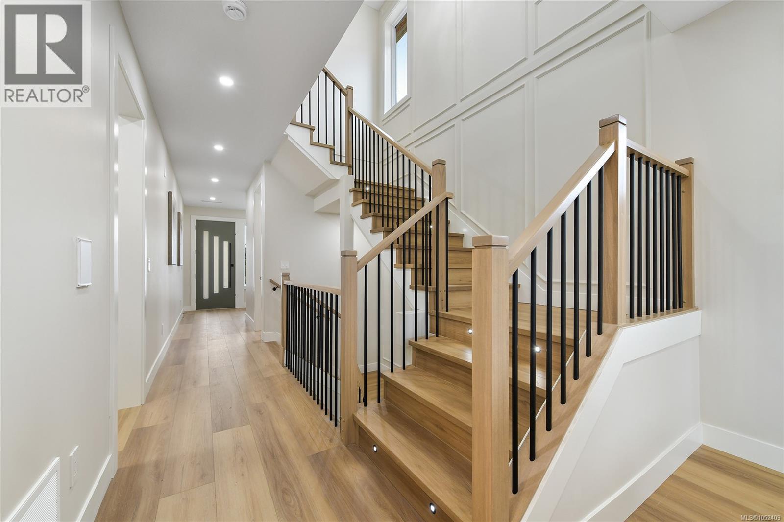 780 Plover Crt