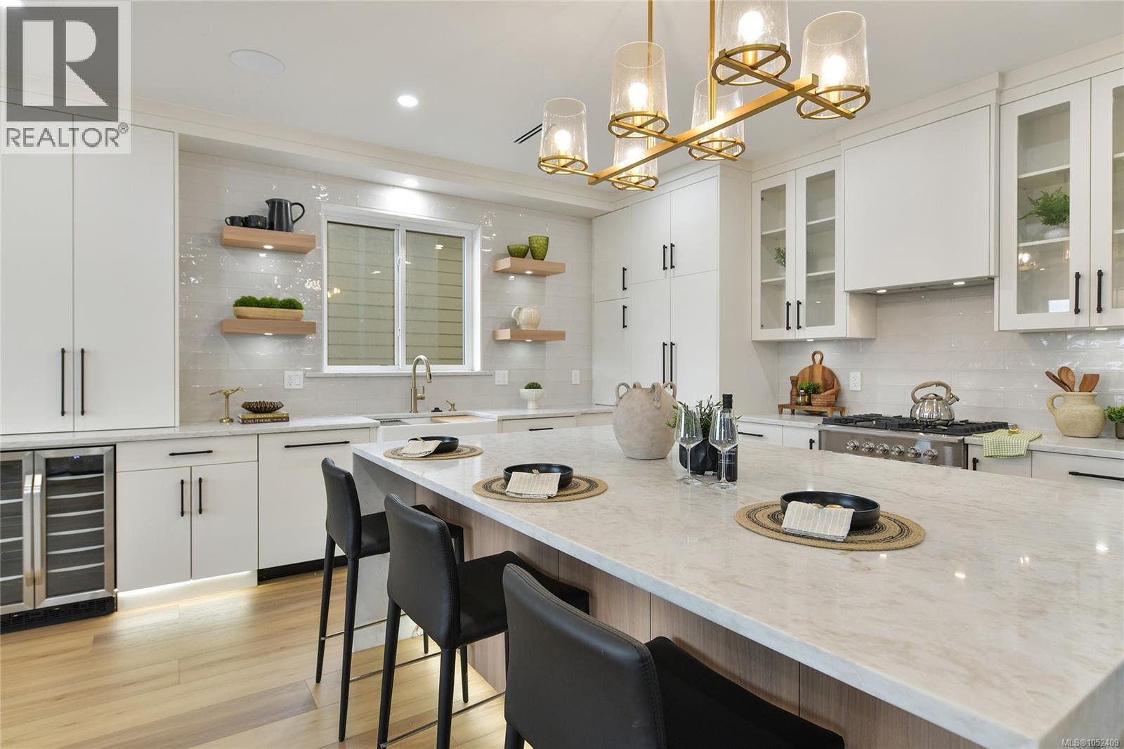 780 Plover Crt
