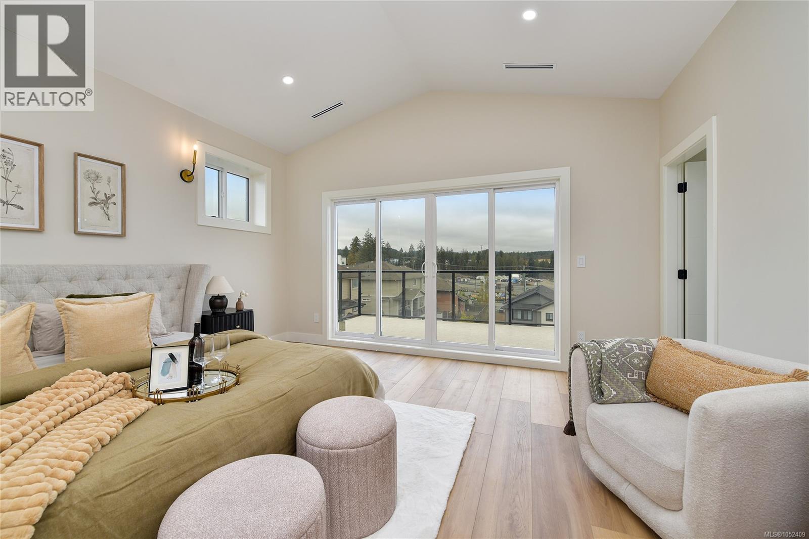 780 Plover Crt