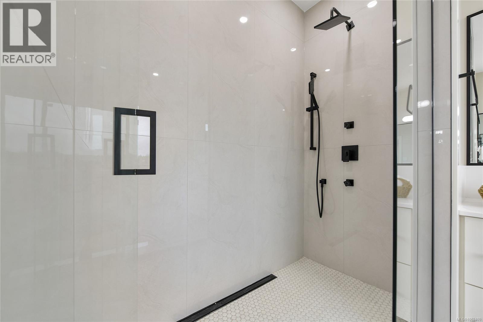780 Plover Crt