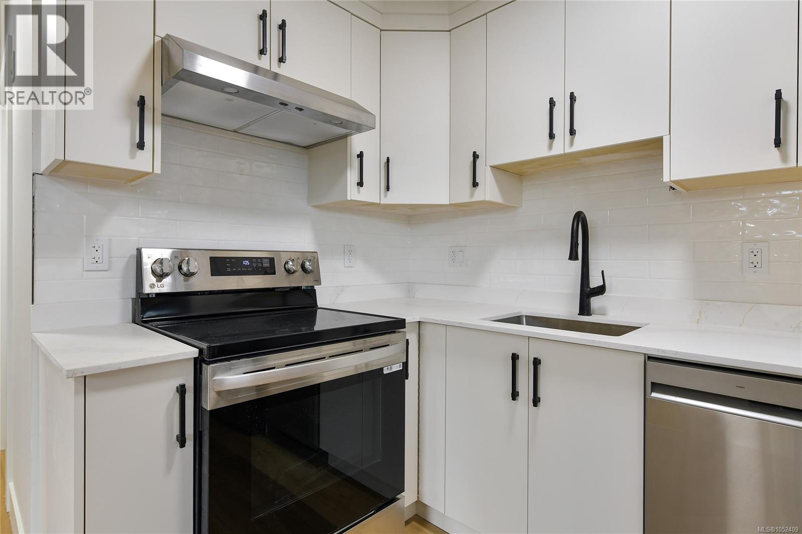 780 Plover Crt