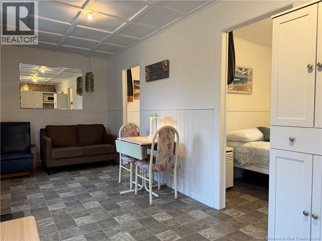 544 Chemin Du Parc, Val-Comeau, New Brunswick  E1X 1H1 - Photo 11 - NB149822