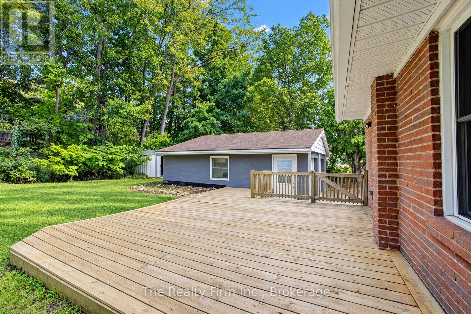 15 Dumbarton Street, Guelph, Ontario  N1E 3T4 - Photo 28 - X14082172