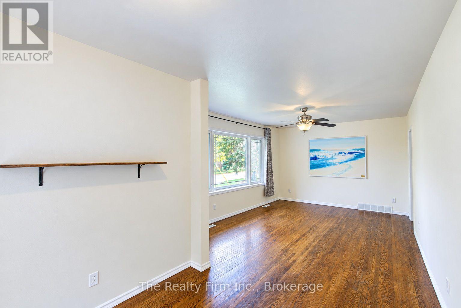 15 Dumbarton Street, Guelph, Ontario  N1E 3T4 - Photo 9 - X14082172