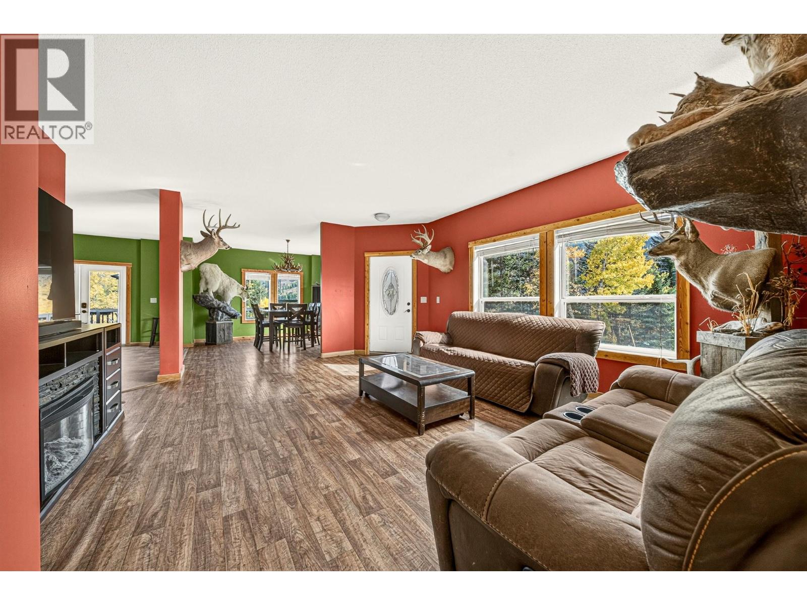 6281 Lower Elk Valley Road, Sparwood, British Columbia  V0B 2G3 - Photo 7 - 10402993