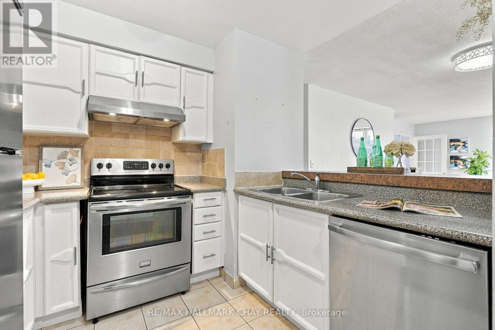 710 - 150 Dunlop Street E, Barrie, Ontario  L4M 6H1 - Photo 11 - S14031692