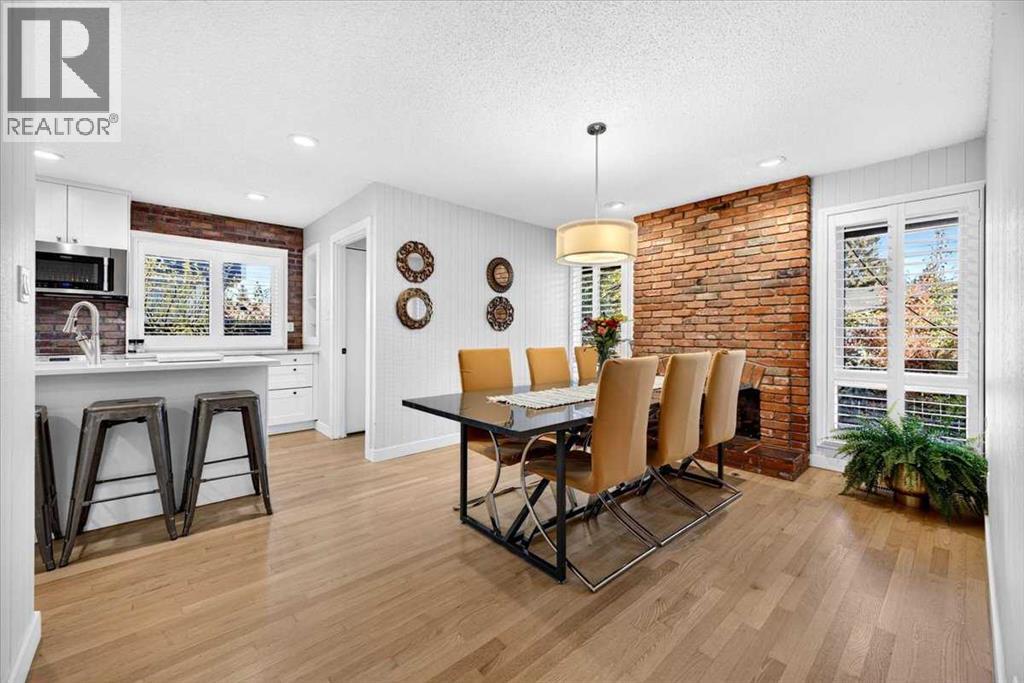 36 Lake Lucerne Close SE
