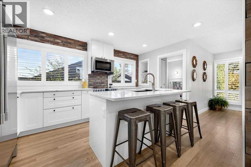 36 Lake Lucerne Close SE