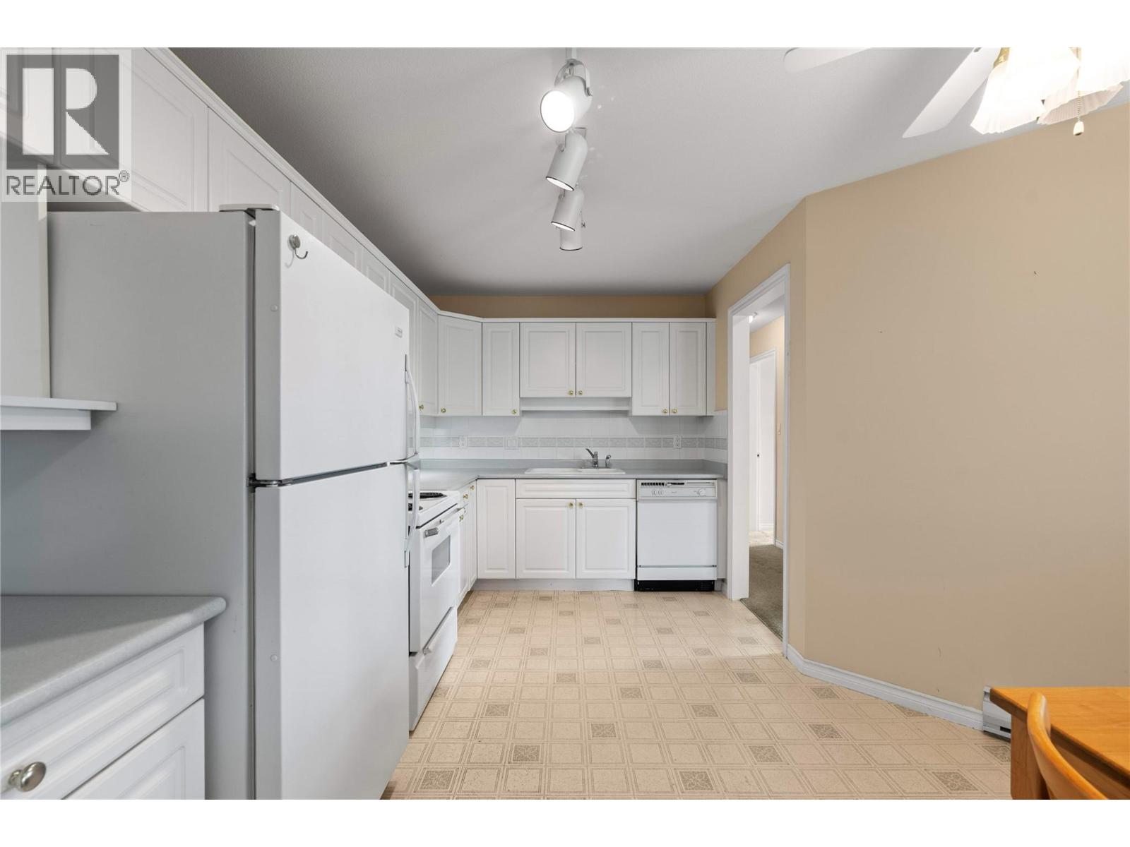 3300 Centennial Drive Unit# 303