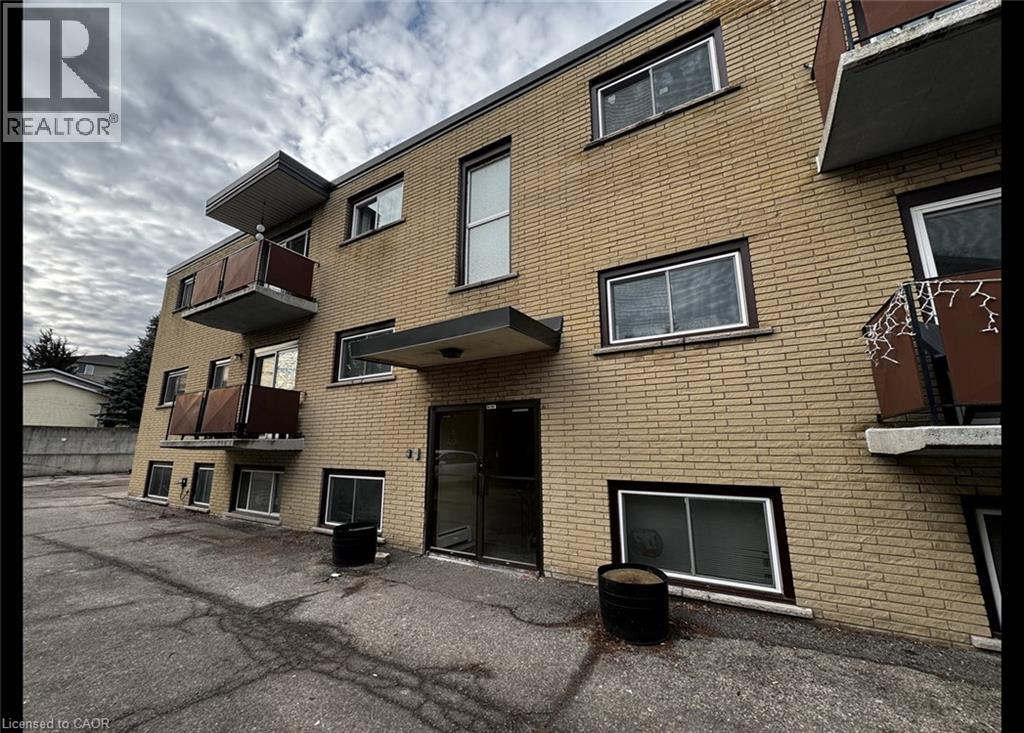 355 CLYDE Road Unit# 2, Cambridge, Ontario