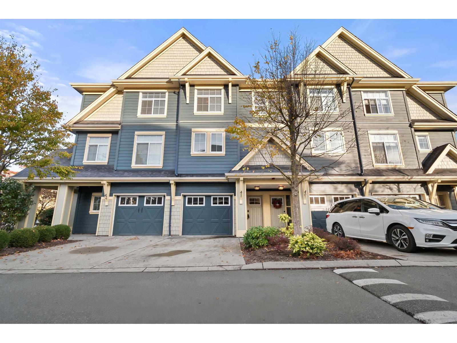 41 45290 SOOWAHLIE CRESCENT|Garrison Crossing
