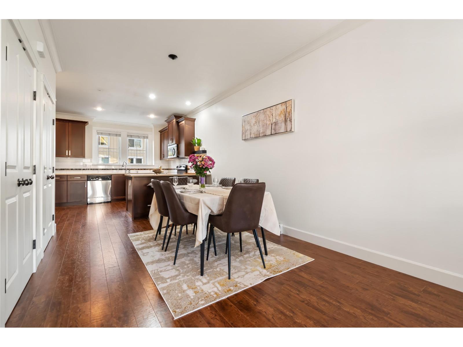 41 45290 SOOWAHLIE CRESCENT|Garrison Crossing