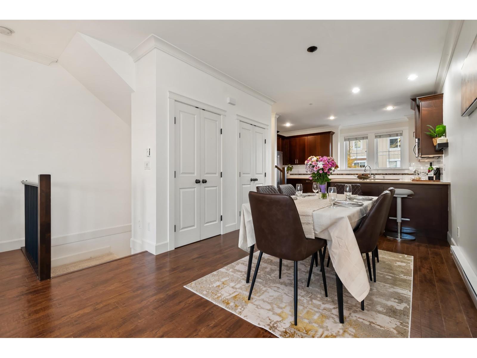41 45290 SOOWAHLIE CRESCENT|Garrison Crossing