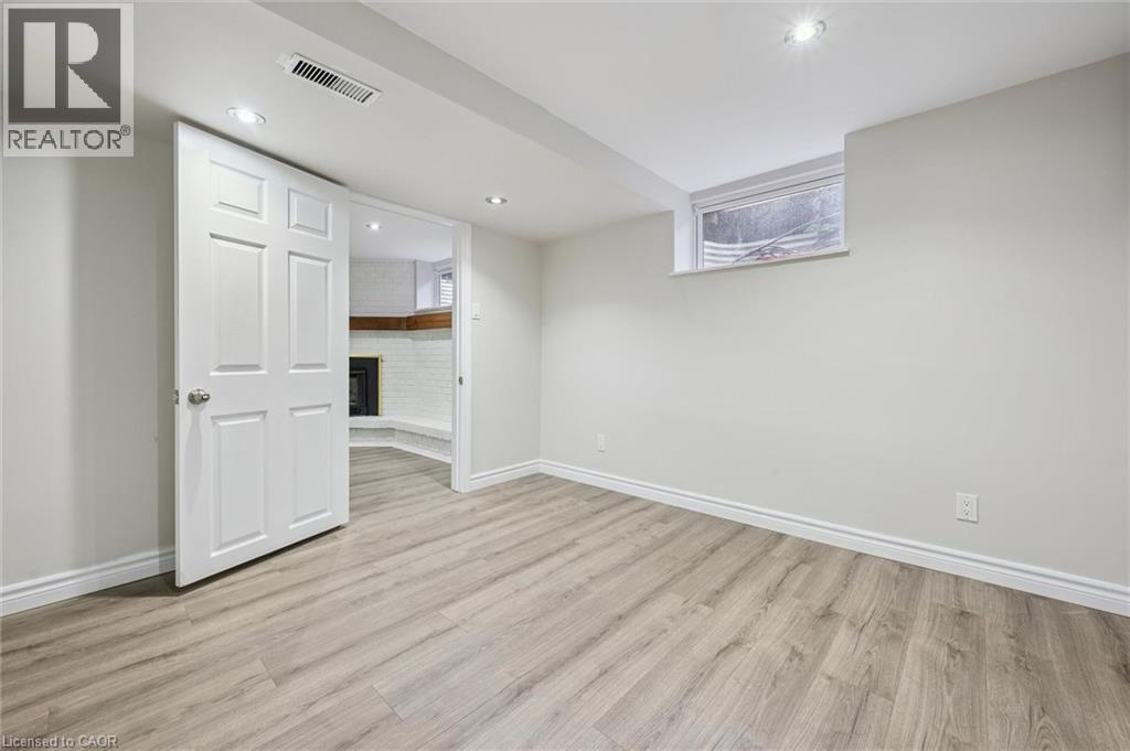 35 Pepperwood Crescent, Kitchener, Ontario  N2A 2R4 - Photo 31 - 40856397