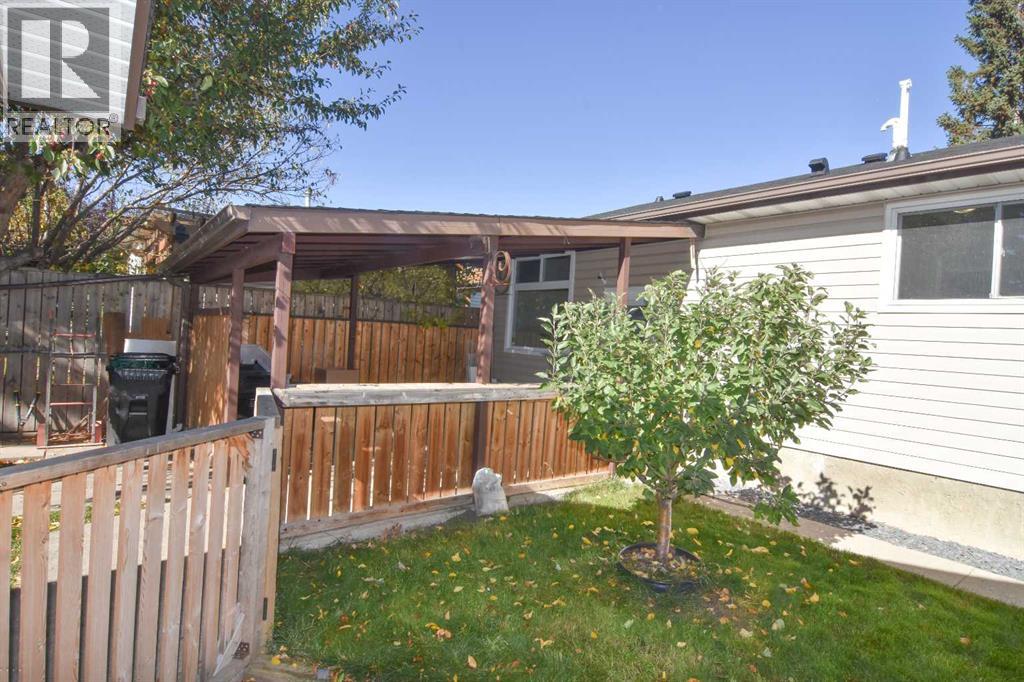248 Bracewood Road SW, Calgary, Alberta  T2W 3C1 - Photo 27 - A2350192