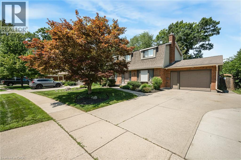 30 WESTWOOD Crescent, Cambridge, Ontario