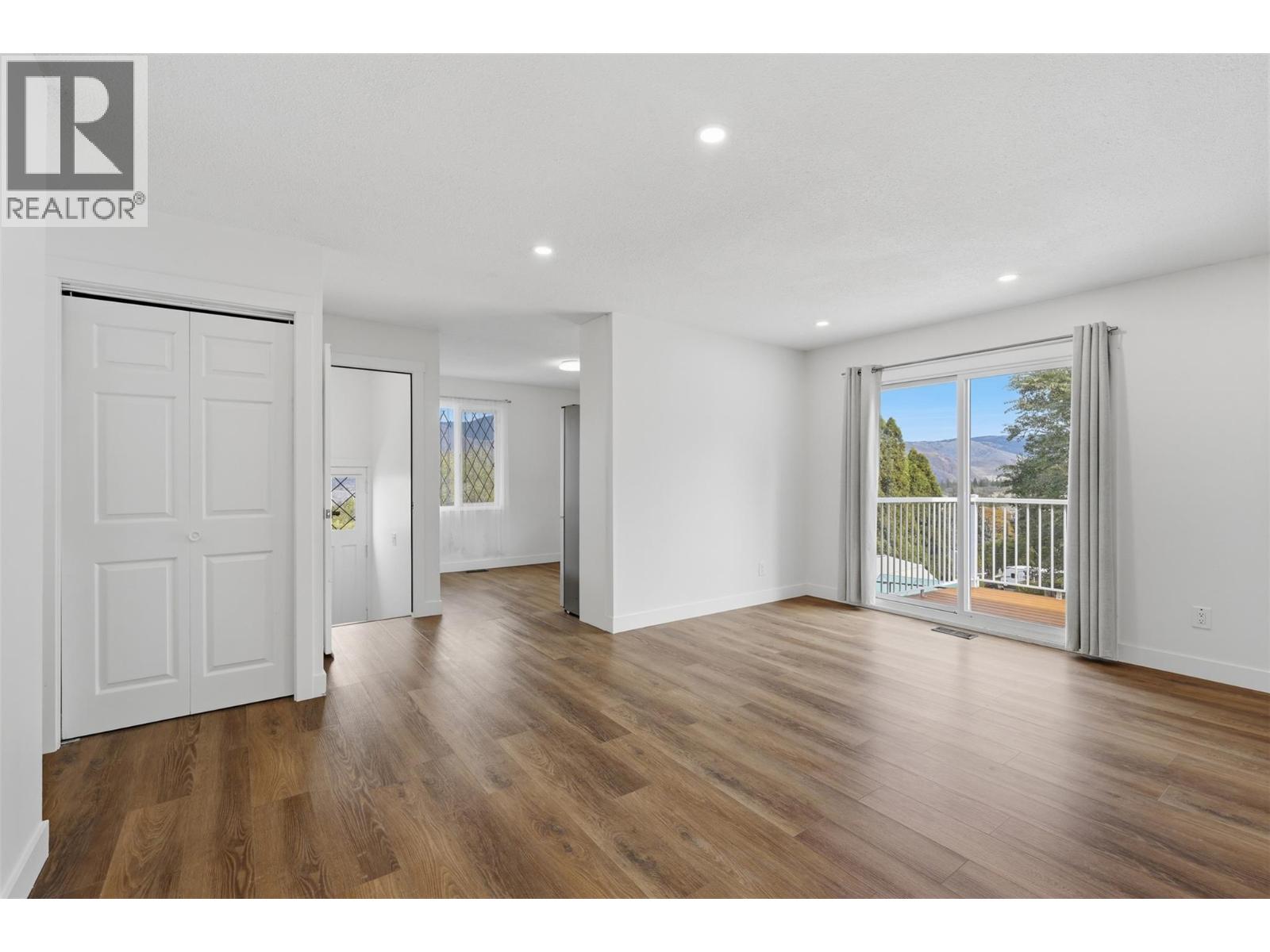 990 Todd Road, Kamloops, British Columbia  V2C 5B2 - Photo 12 - 10403567