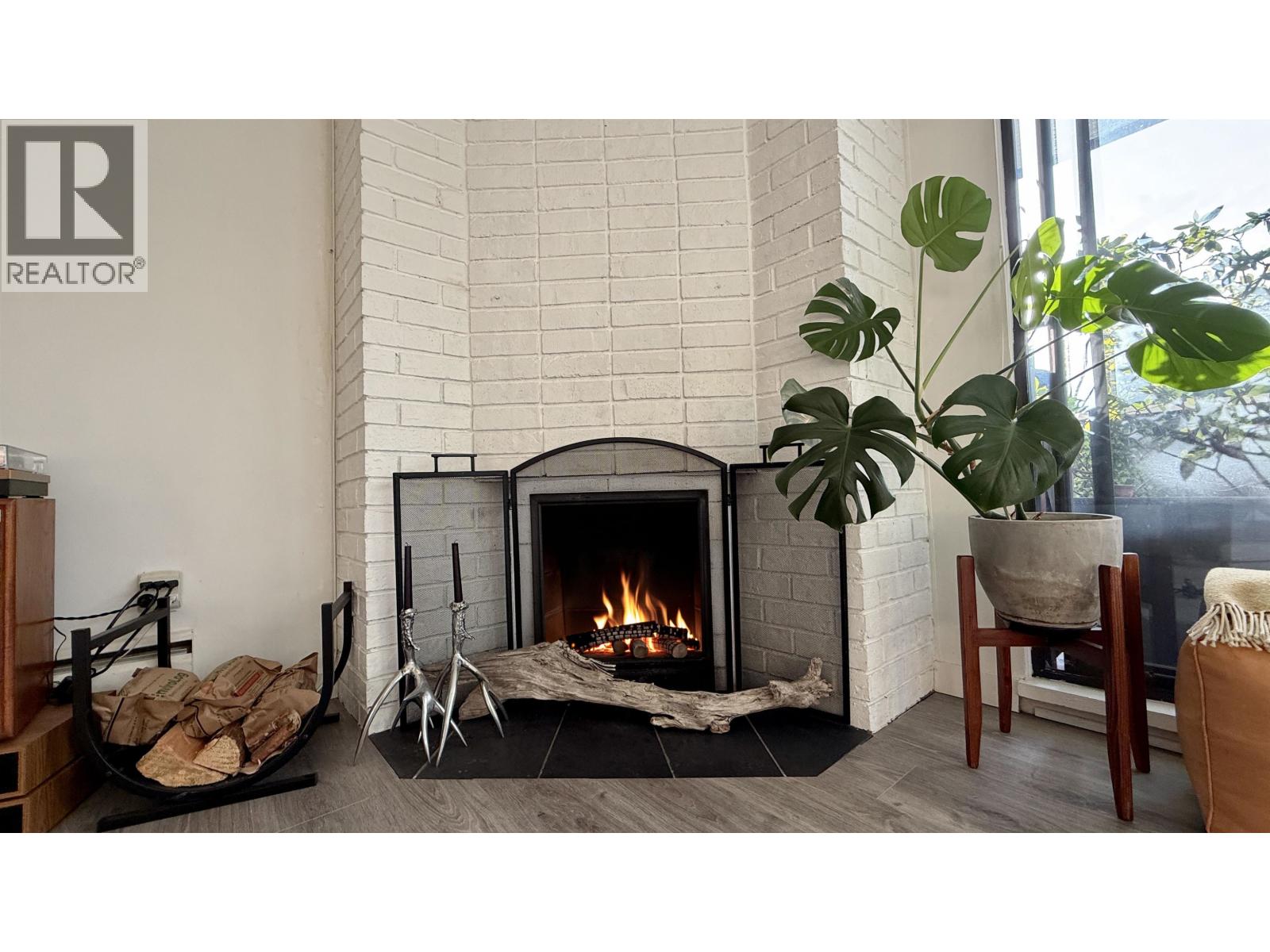 204 1610 Chesterfield Avenue, North Vancouver, British Columbia  V7M 2N7 - Photo 6 - R3176038