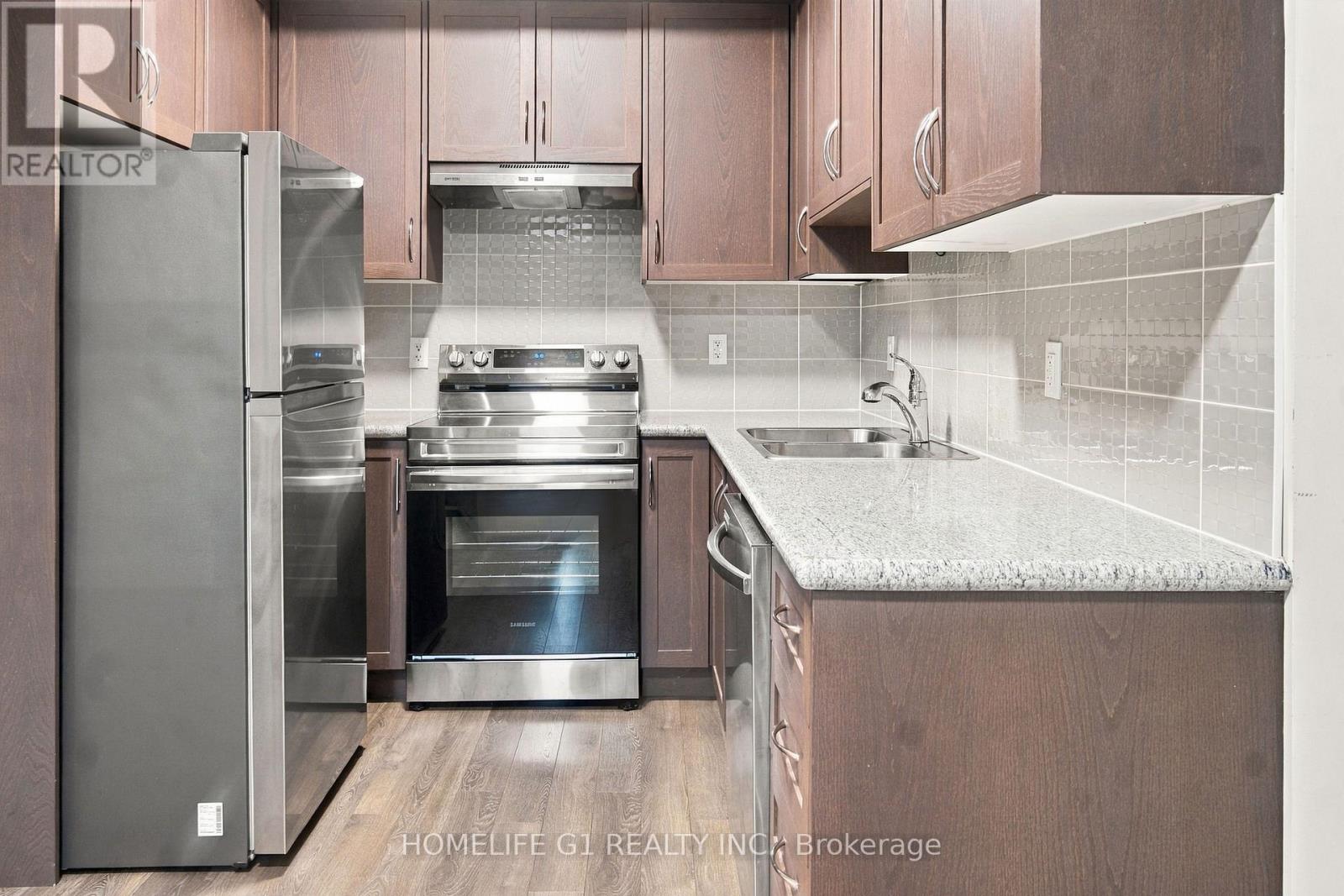 213 - 30 Halliford Place, Brampton, Ontario  L6P 4R1 - Photo 5 - W13885196