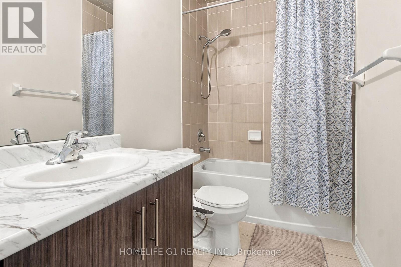 213 - 30 Halliford Place, Brampton, Ontario  L6P 4R1 - Photo 9 - W13885196