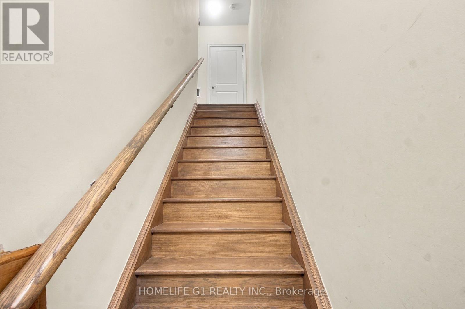 213 - 30 Halliford Place, Brampton, Ontario  L6P 4R1 - Photo 3 - W13885196