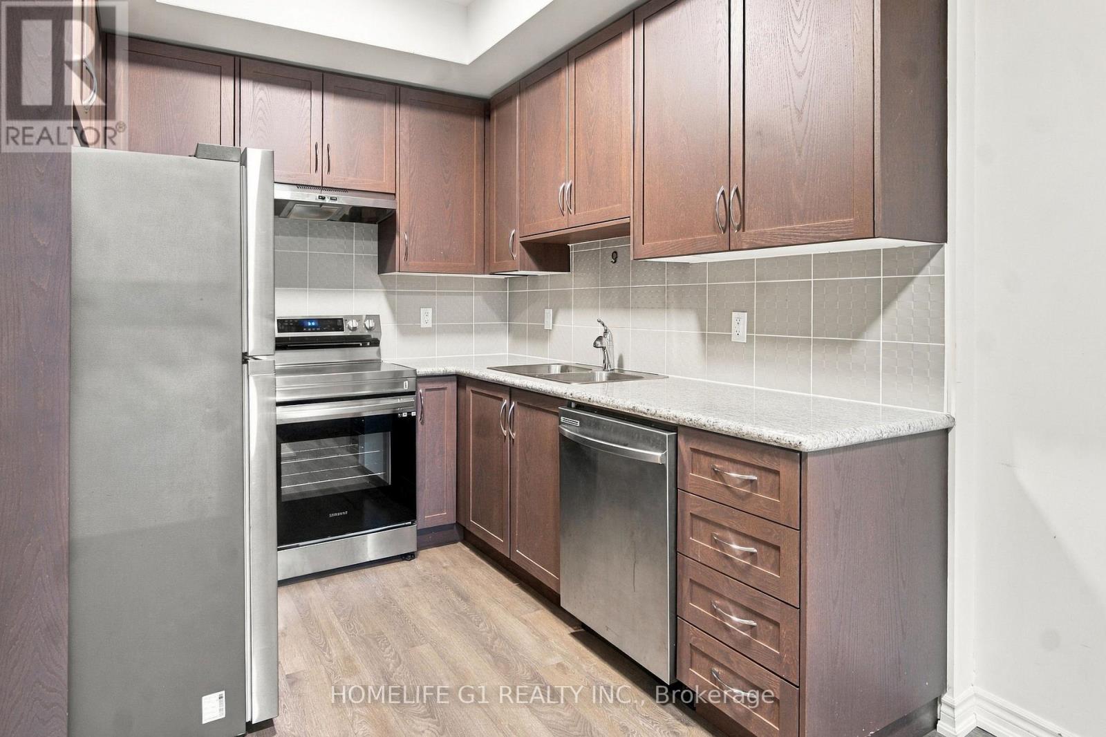 213 - 30 Halliford Place, Brampton, Ontario  L6P 4R1 - Photo 4 - W13885196