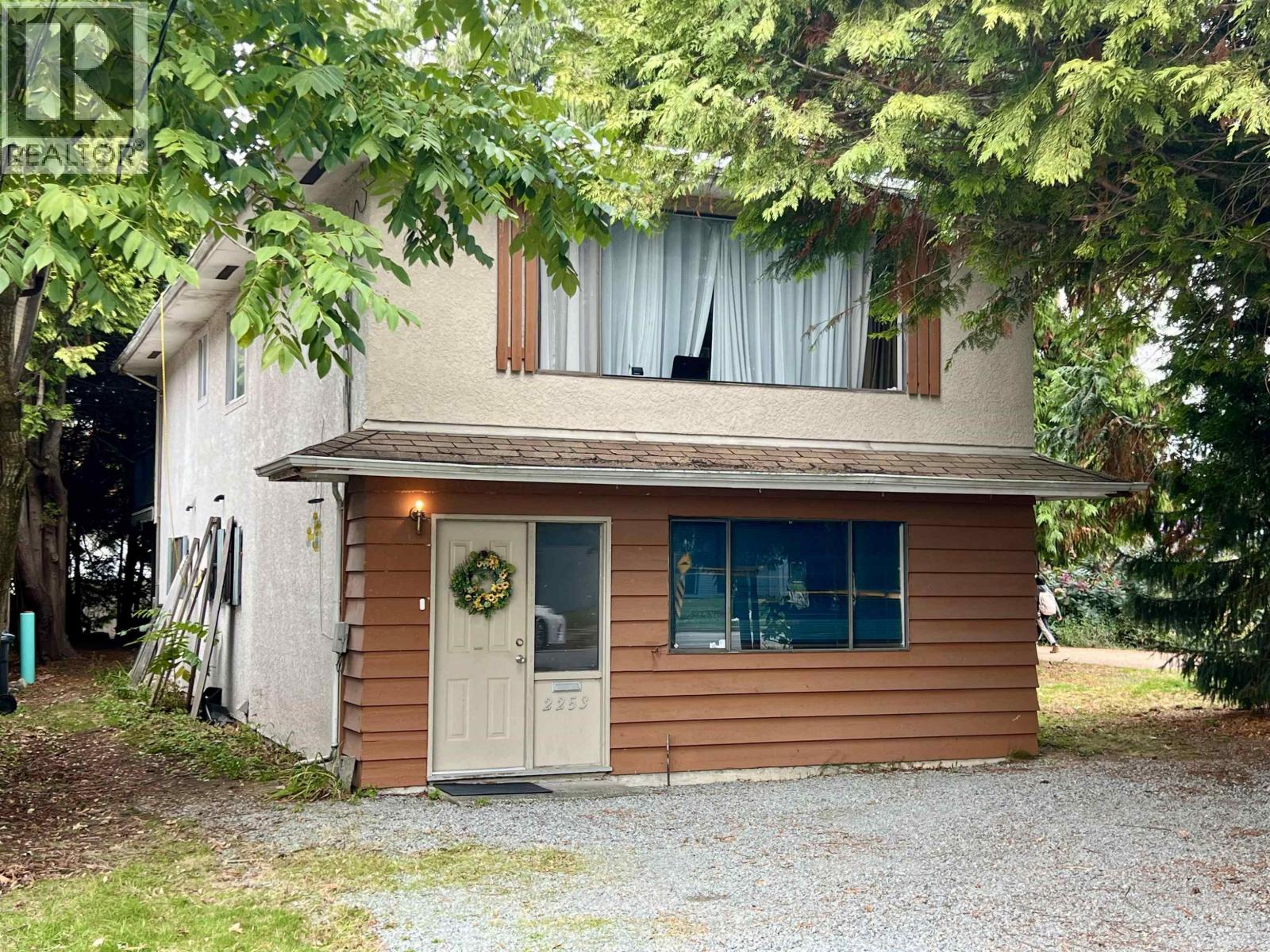 2253 CENTRAL AVENUE, port coquitlam, British Columbia