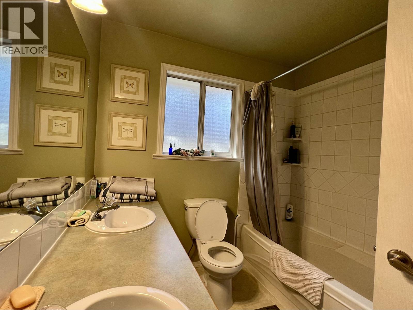 2253 Central Avenue, Port Coquitlam, British Columbia  V3C 1V7 - Photo 10 - R3176057