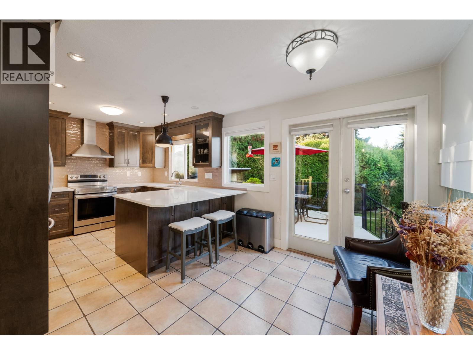 327 Mount Royal Court, Port Moody, British Columbia  V3H 3Z3 - Photo 8 - R3176061