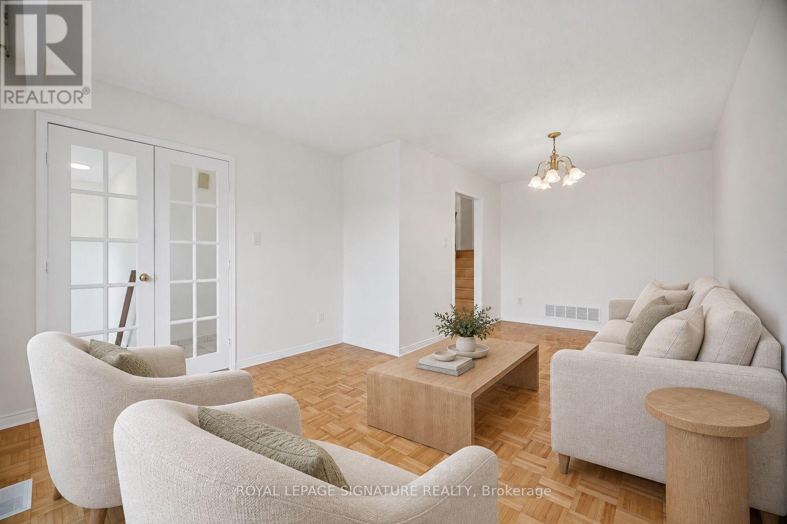 4200 Greybrook Crescent, Mississauga, Ontario  L4W 3G6 - Photo 4 - W14086416