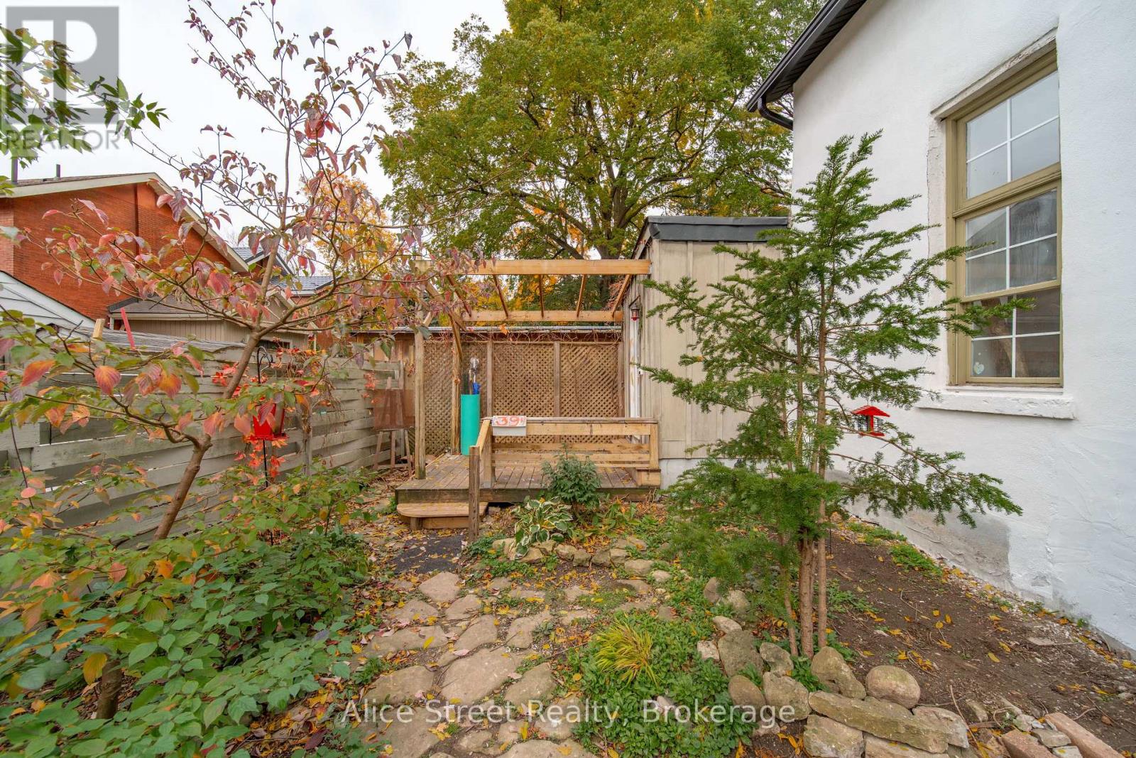 39 Arthur Street N, Guelph, Ontario  N1E 4T7 - Photo 5 - X14087636