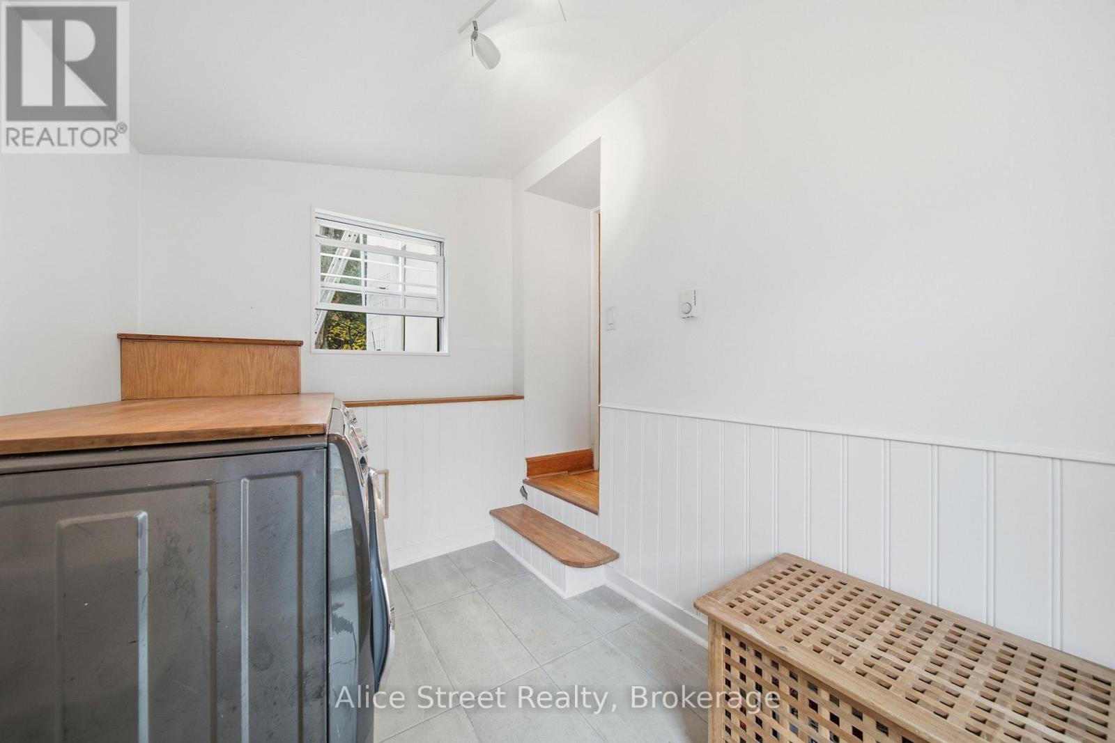 39 Arthur Street N, Guelph, Ontario  N1E 4T7 - Photo 9 - X14087636
