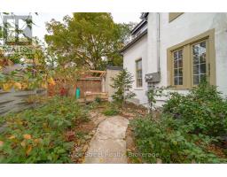 39 ARTHUR STREET N, Guelph, Ontario