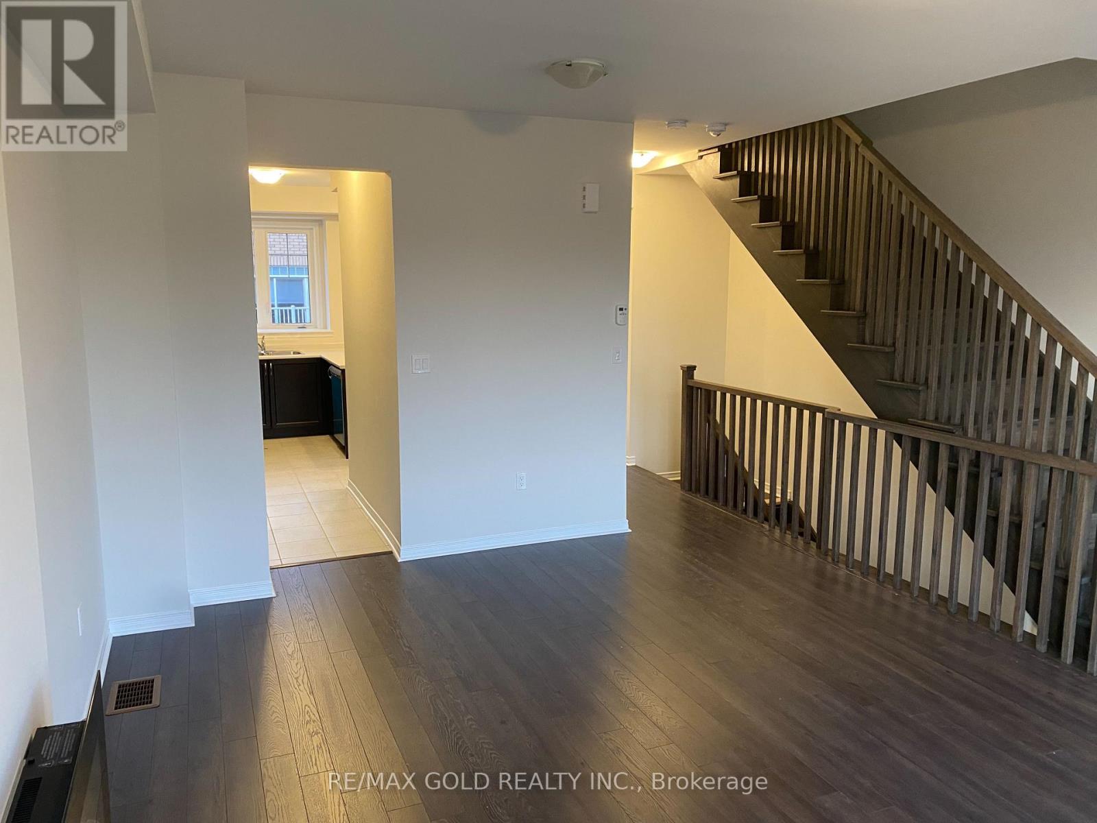 829 Atwater Path, Oshawa, Ontario  L1J 0E8 - Photo 2 - E14087650