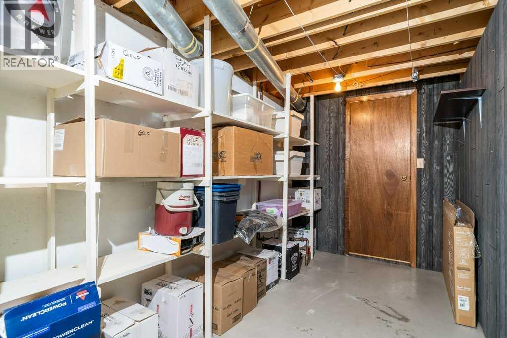80 East Glen Drive SE