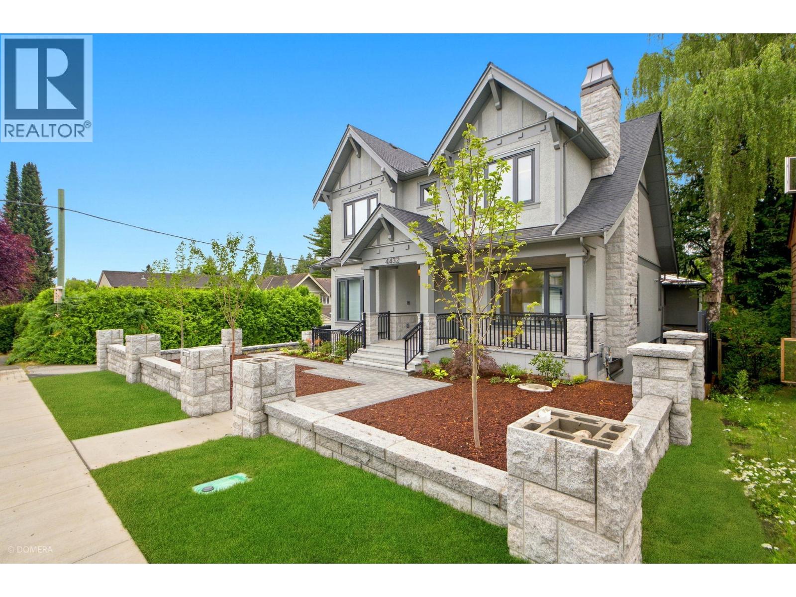 4432 CROWN STREET, vancouver, British Columbia