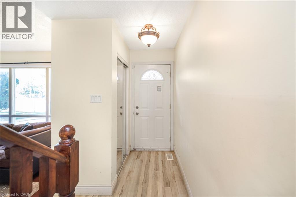 2700 E Barton Street E Unit# 5, Hamilton, Ontario  L8E 2J7 - Photo 2 - 40870640