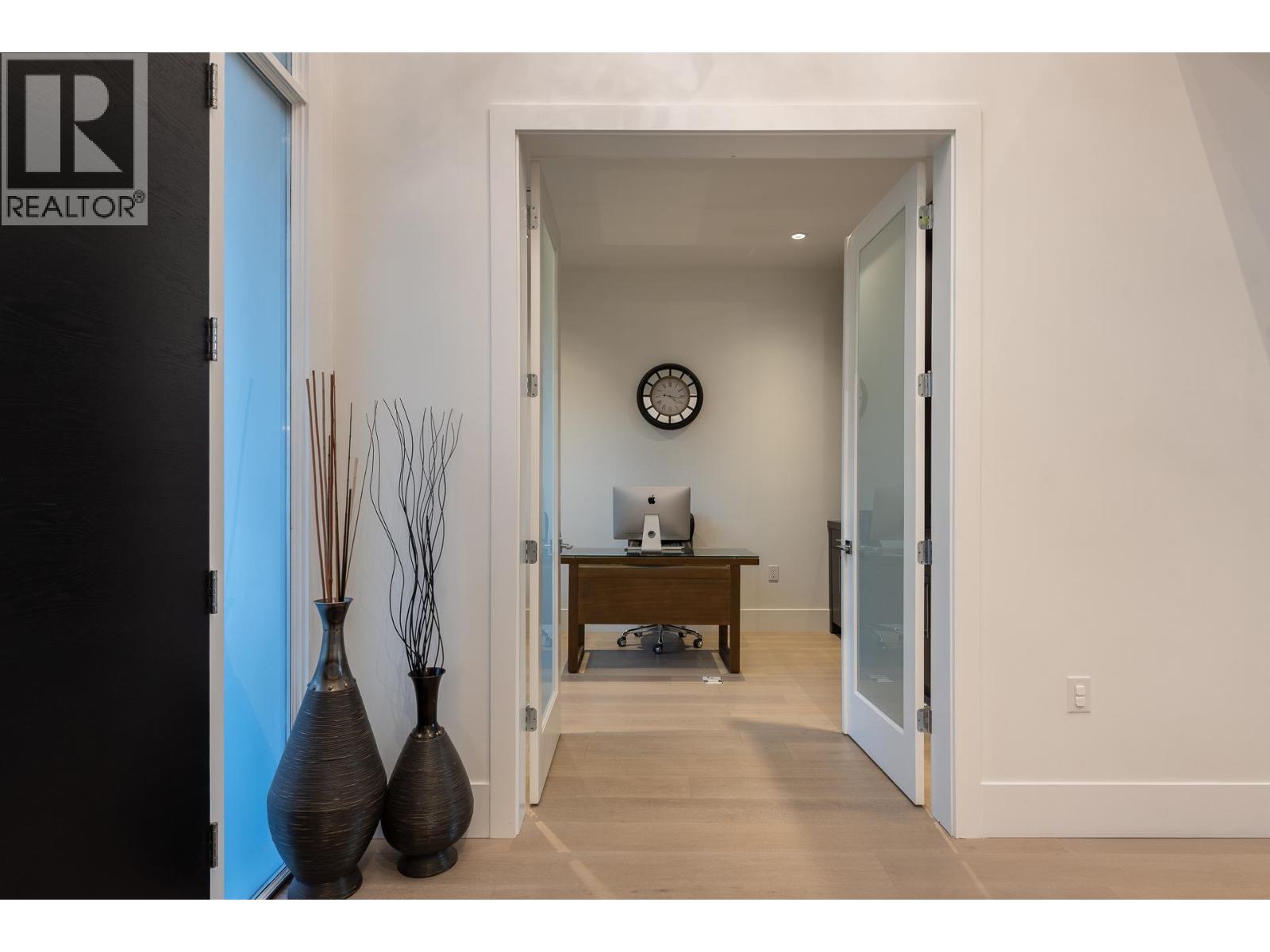 2152 Craigen Avenue, Coquitlam, British Columbia  V3K 1W6 - Photo 3 - R3175336