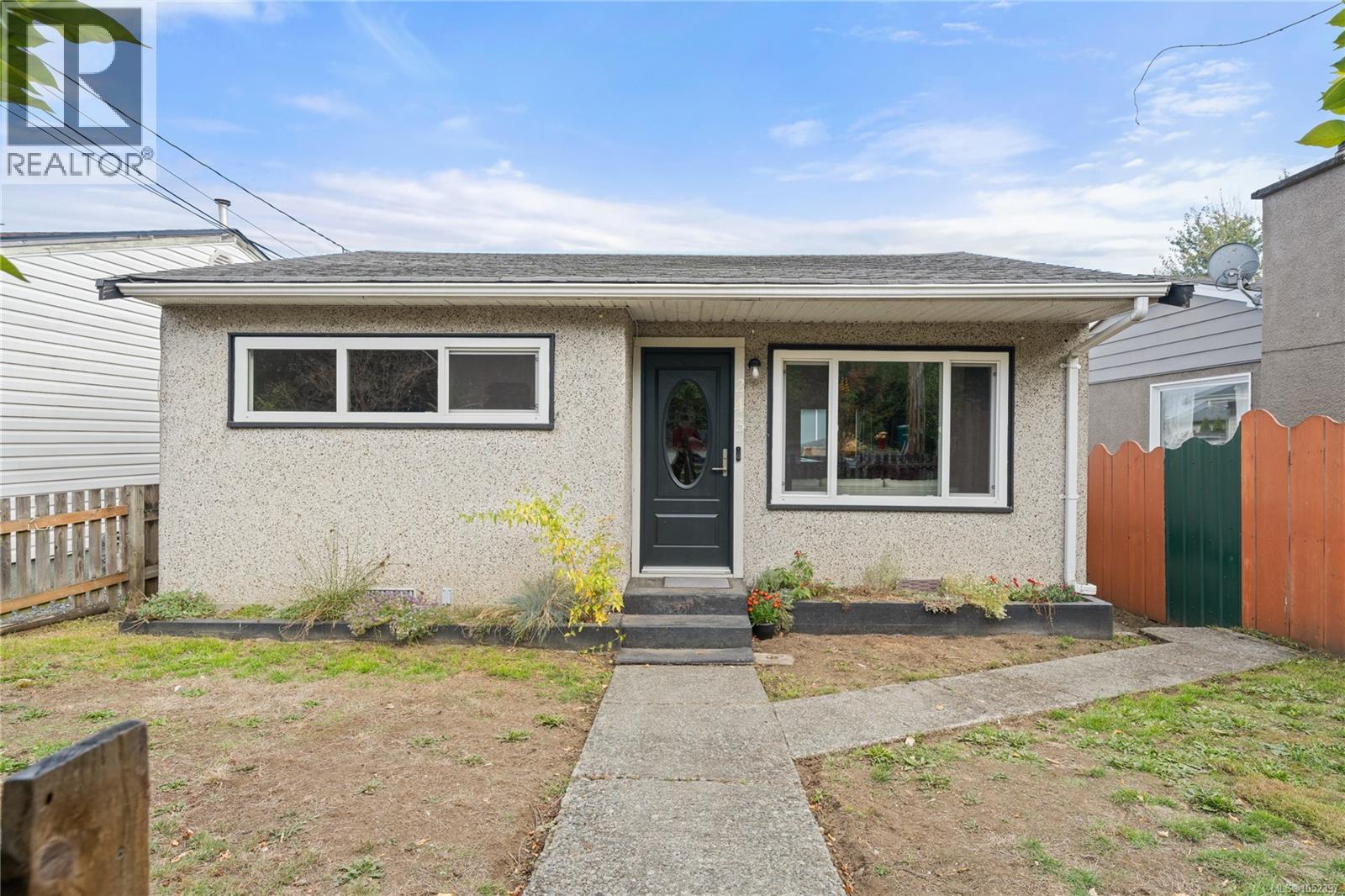243 Princess St