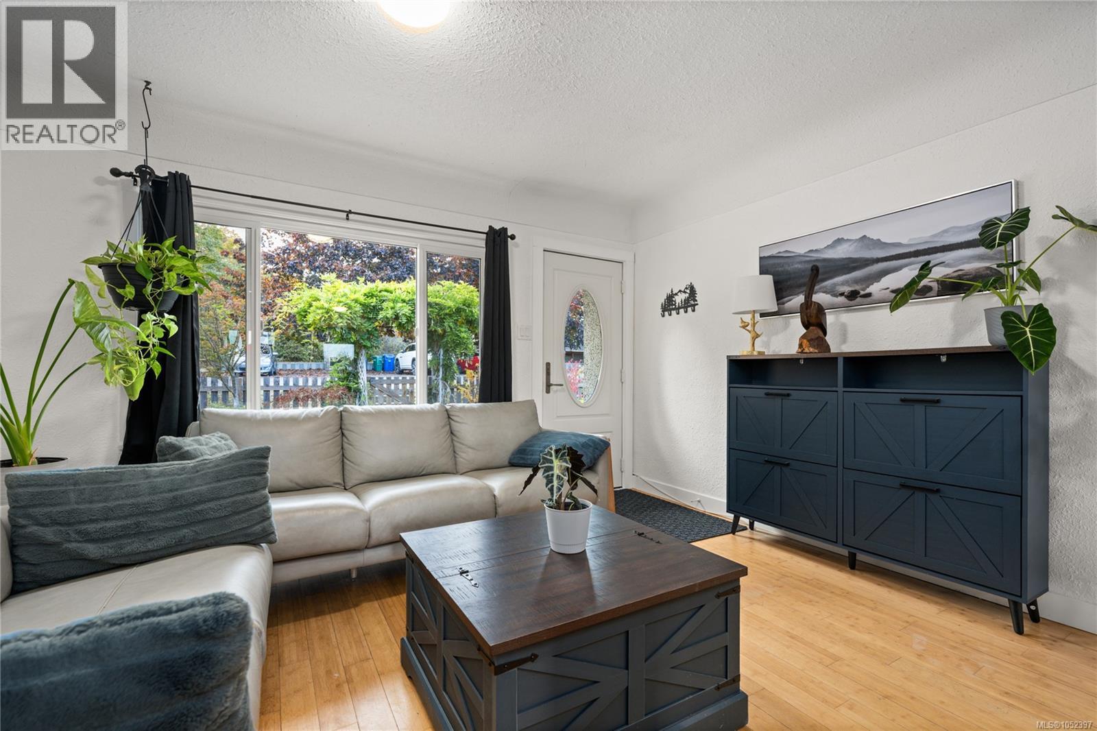 243 Princess St