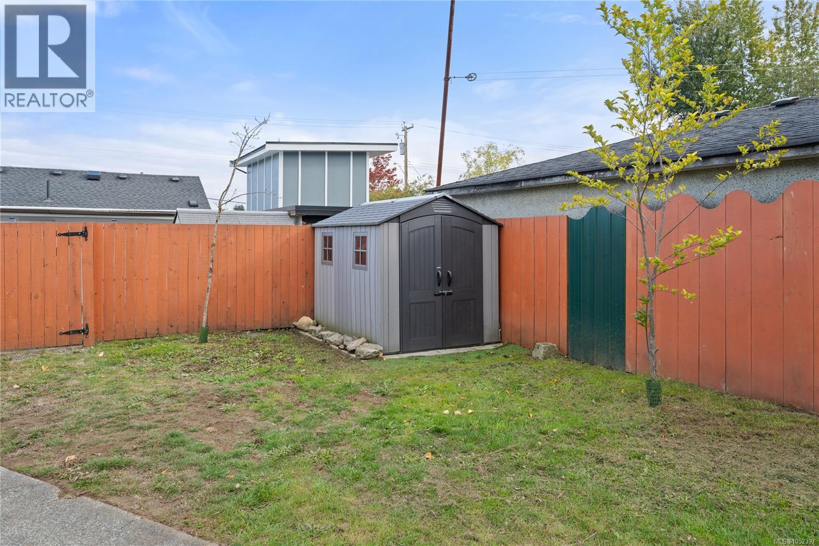 243 Princess St