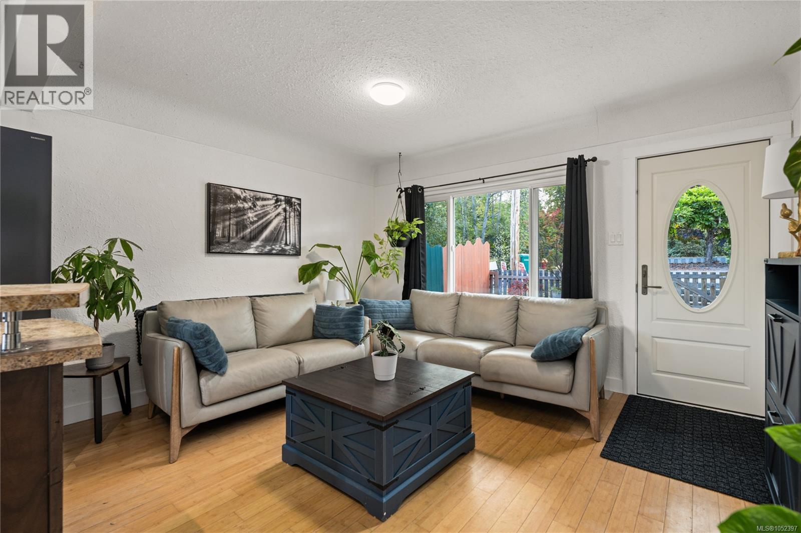 243 Princess St