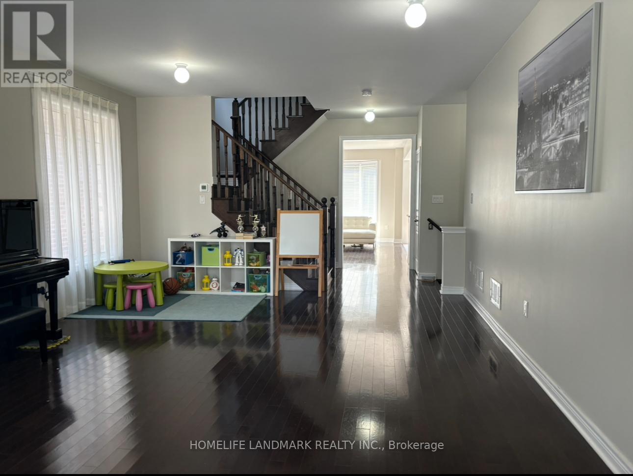 49 Holst Avenue, Markham, Ontario  L6C 0S5 - Photo 3 - N14087570