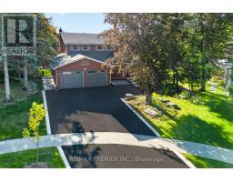 35 YELLOW PINE CRESCENT, Vaughan, Ontario