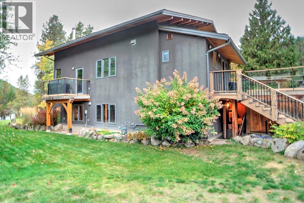 4662 Crescent Road, Nelson, British Columbia  V1L 6N3 - Photo 3 - 10403456