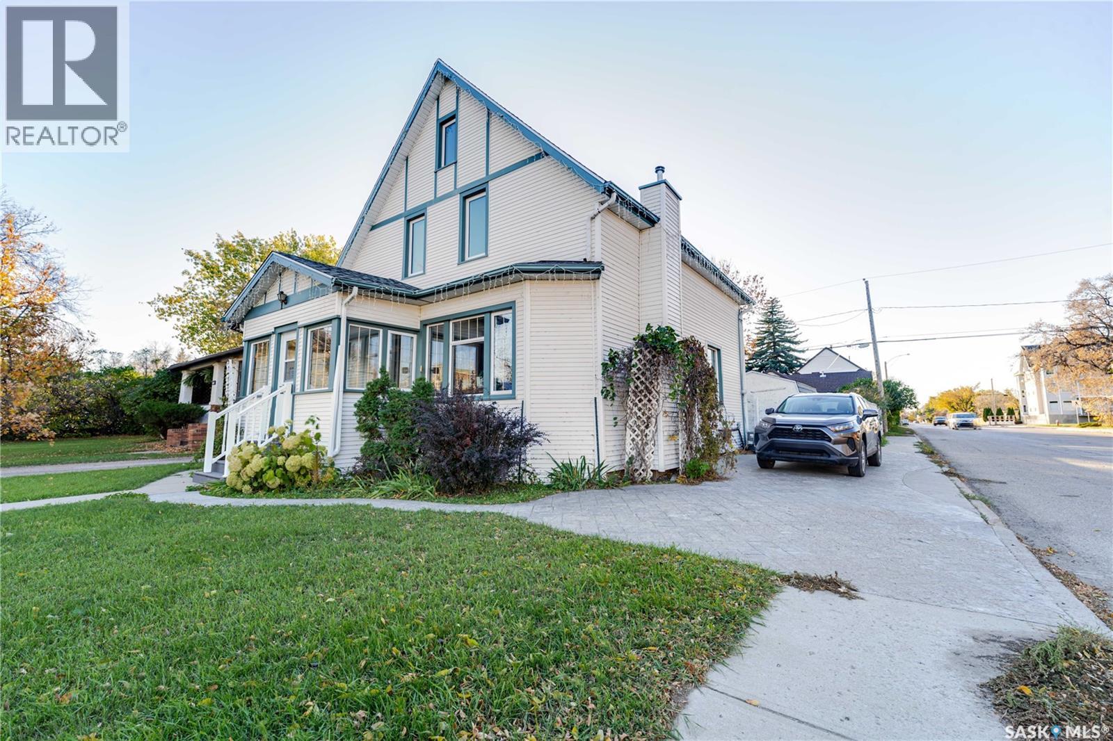 1172 Clifton Avenue, Moose Jaw, Saskatchewan  S6H 3L5 - Photo 59 - SK051288
