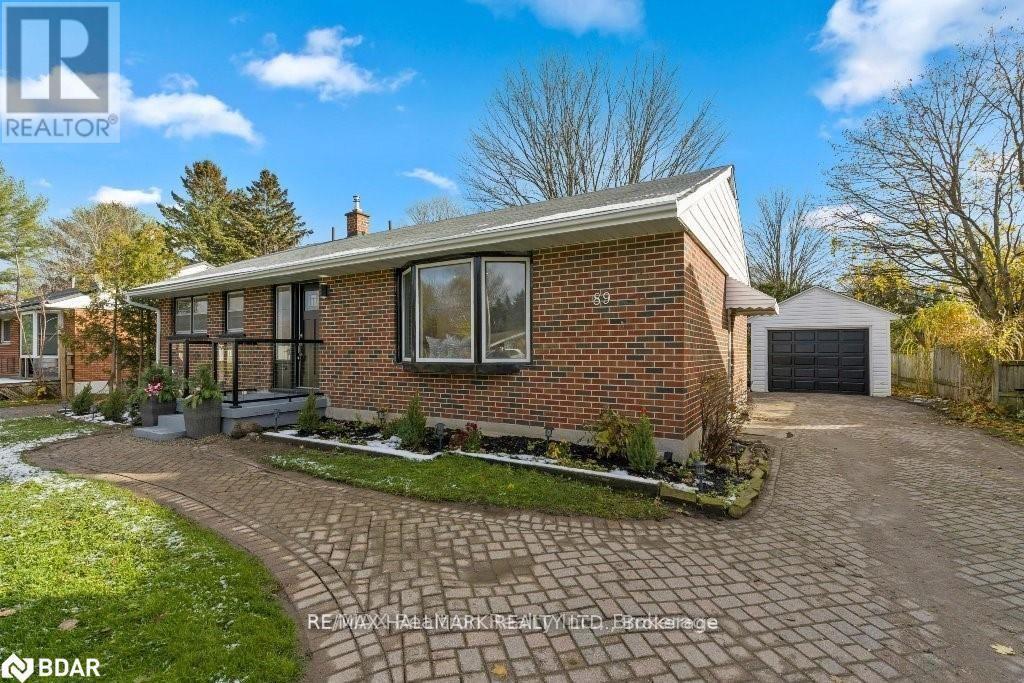 89 NORTH ST WEST (MAIN FLOOR ONLY) STREET N, Orillia, Ontario